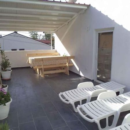 Apartment Lopar 10 Buitenkant foto